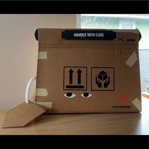 Min & Mon 100% recycled Vali style bag